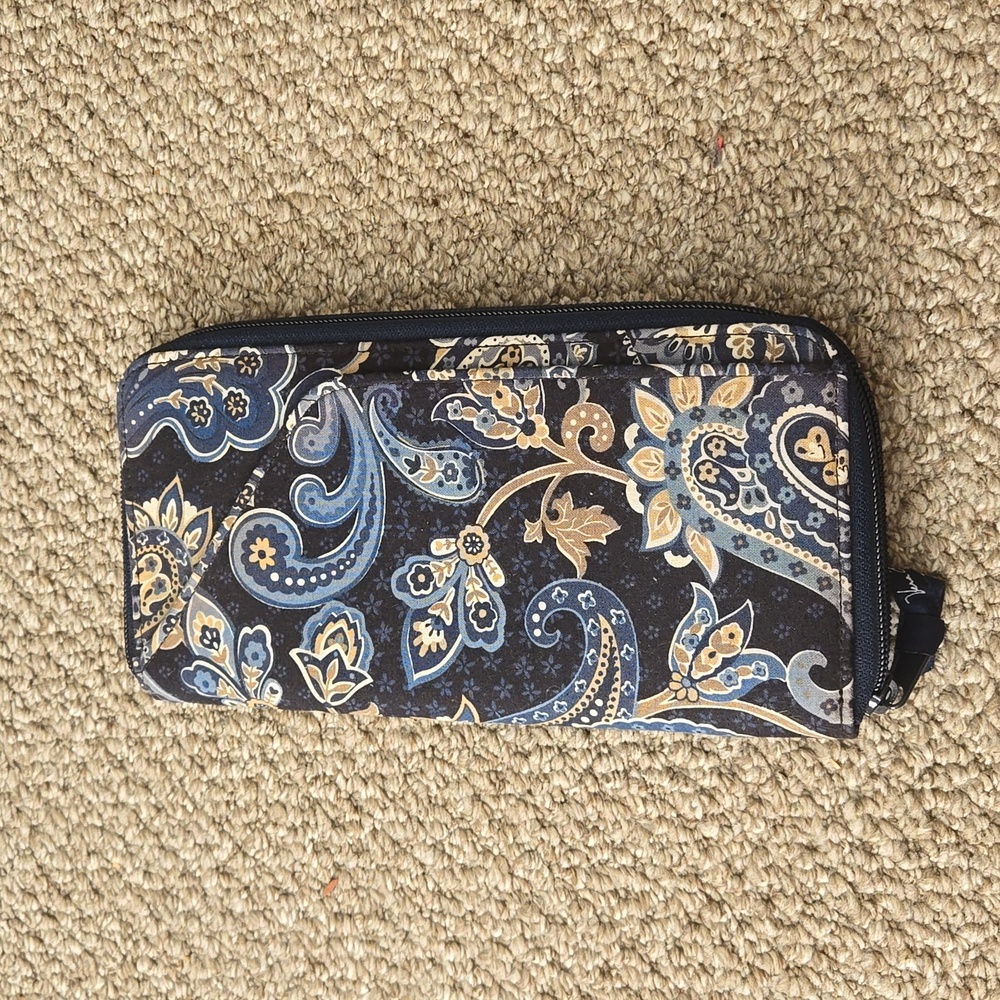 Vera Bradley Clutch/Wallet